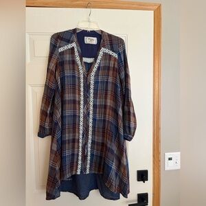 Anthropologie Holding Horses Abita plaid button lace trim shirt dress. Size XS
